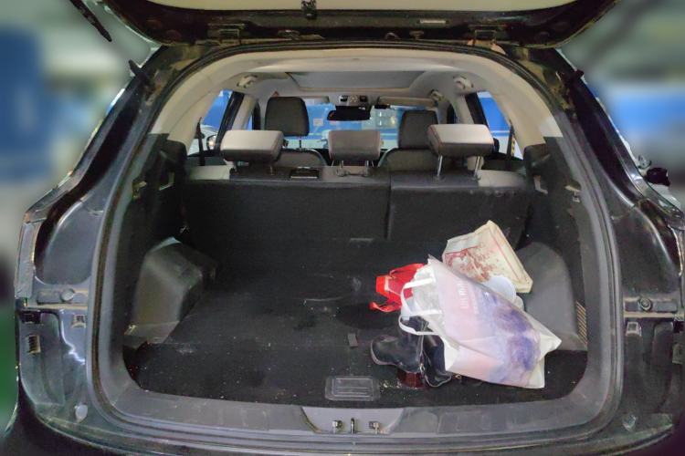Used JAC Group Refine S7 2017 1.5T Manual Luxury Smart Model Trunk