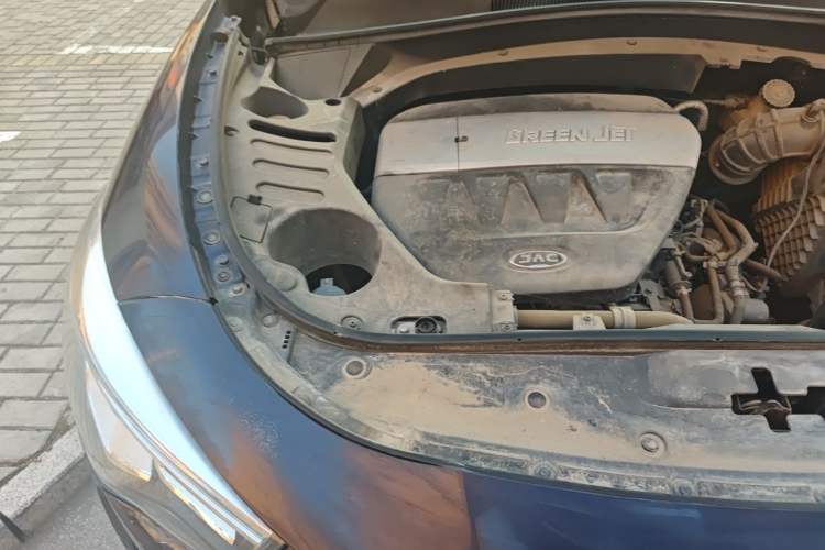 Used JAC Group Refine S7 2017 1.5T Manual Luxury Model Engine Bay Right