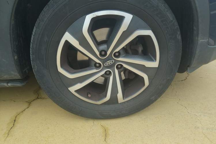 Used JAC Group Refine S7 2017 1.5T Automatic Luxury Model Right Front Wheel Hub