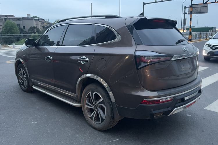 Used JAC Group Refine S7 2017 1.5T Automatic Luxury Model Exterior 5