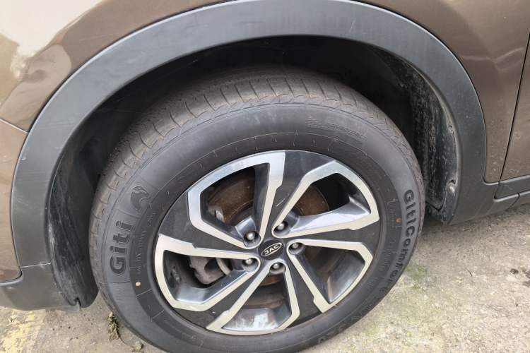 Used JAC Group Refine S7 2017 1.5T Manual Luxury Model Left Front Wheel Hub