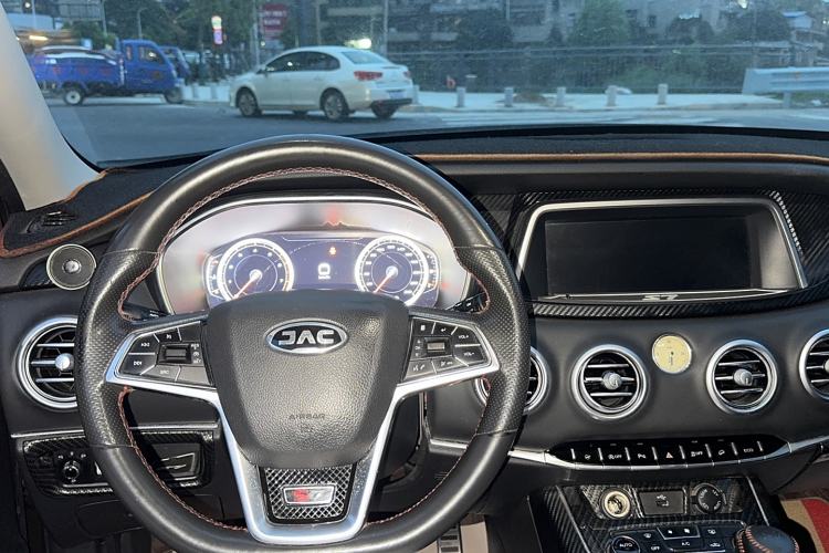 Used JAC Group Refine S7 2017 1.5T Automatic Luxury Model Steering Wheel