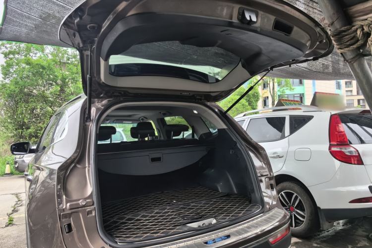 Used JAC Group Refine S7 2017 1.5T Manual Luxury Model Trunk