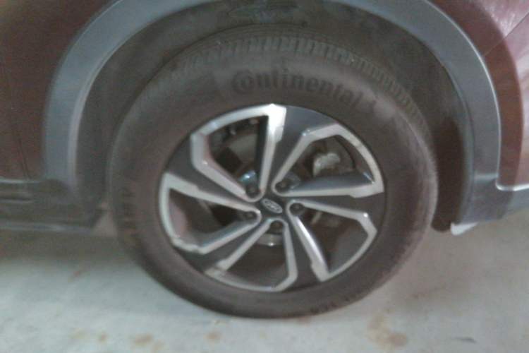 Used JAC Group Refine S7 2017 1.5T Automatic Luxury Smart Model Right Front Wheel Hub