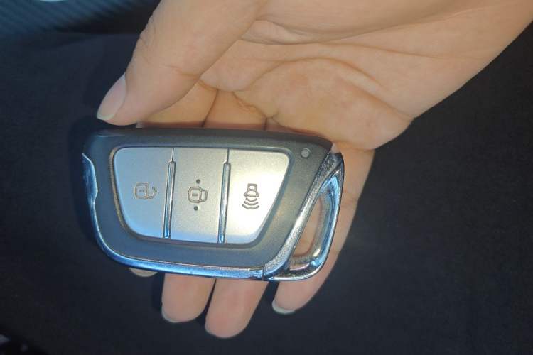 Used JAC Group Refine S7 2017 2.0T Automatic Luxury Model Vehicle Key