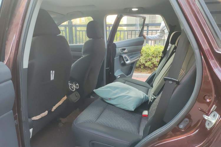 Used JAC Group Refine S7 2017 2.0T Automatic Comfort Version Left Rear Seat