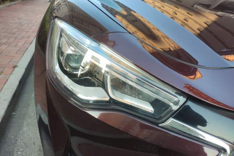 Used JAC Group Refine S7 2017 2.0T Automatic Comfort Version Right Front Headlight