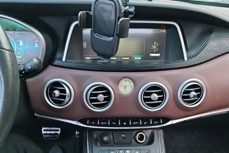 Used JAC Group Refine S7 2017 1.5T Automatic Luxury Model Audio And AC Panel