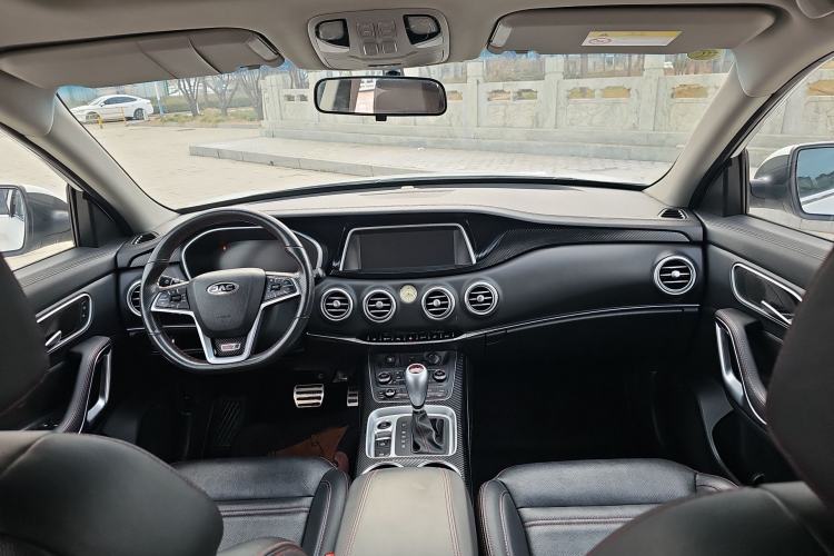 Used JAC Group Refine S7 2017 1.5T Automatic Luxury Model Center Console
