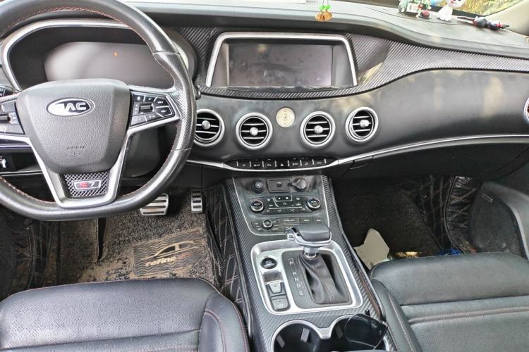 Used JAC Group Refine S7 2017 1.5T Automatic Luxury Model Center Console
