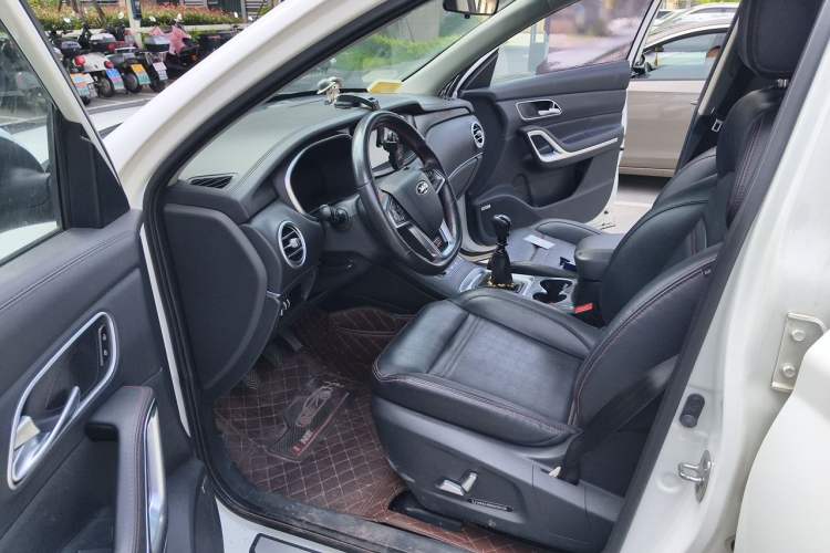 Used JAC Group Refine S7 2017 1.5T Manual Luxury Model Driver Seat
