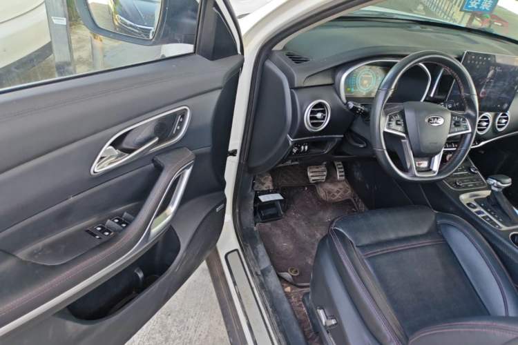 Used JAC Group Refine S7 2017 2.0T Automatic Luxury Model Driver Seat