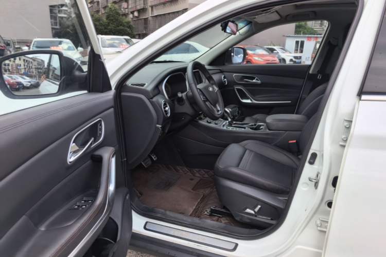Used JAC Group Refine S7 2017 2.0T Automatic Luxury Model Driver Seat