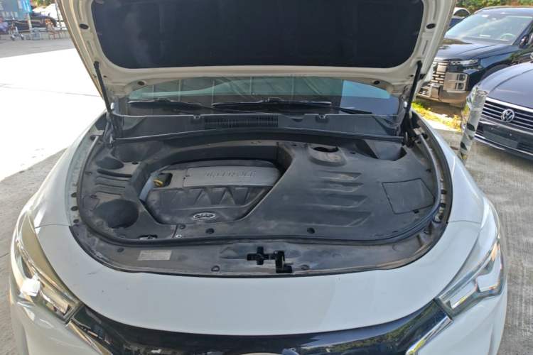 Used JAC Group Refine S7 2017 2.0T Automatic Luxury Model Engine Bay