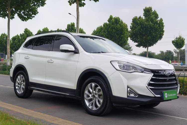 Used JAC Group Refine S7 2017 1.5T Manual Comfort Model Exterior 2