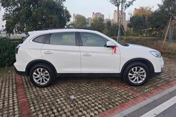 Used JAC Group Refine S7 2017 1.5T Automatic Comfort Model Exterior 2