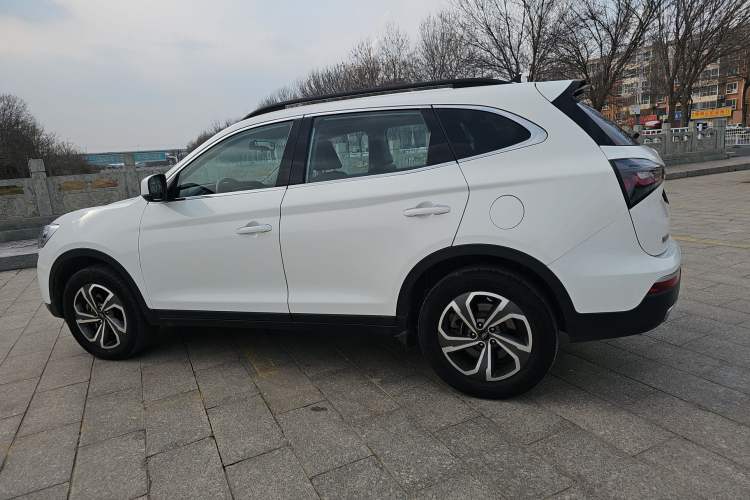 Used JAC Group Refine S7 2017 1.5T Automatic Luxury Model Exterior 4