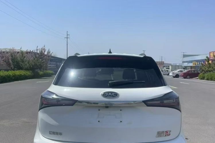 Used JAC Group Refine S7 2017 1.5T Automatic Luxury Model Exterior 5