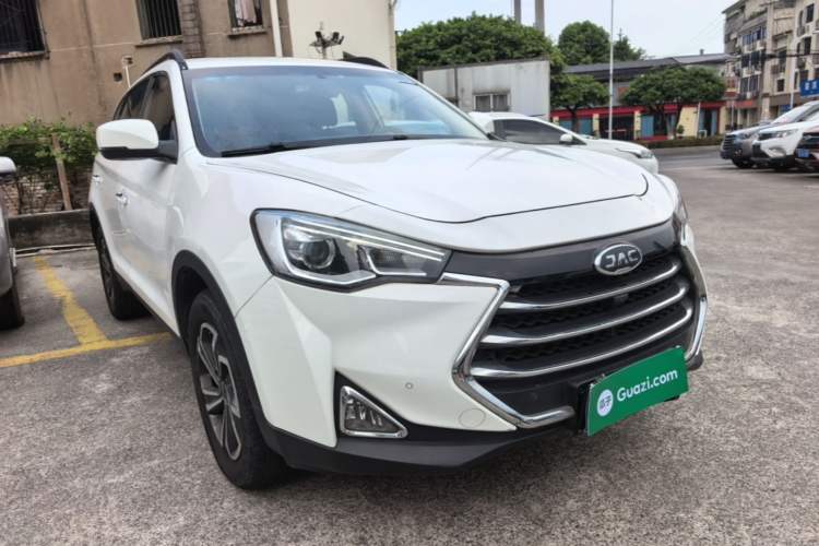 Used JAC Group Refine S7 2017 2.0T Automatic Luxury Model Front Right 45 Deg