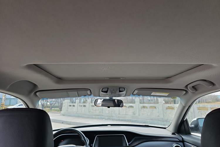 Used JAC Group Refine S7 2017 1.5T Automatic Luxury Model Headliner