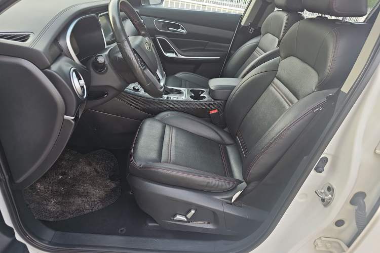 Used JAC Group Refine S7 2017 1.5T Automatic Luxury Model Interior 12
