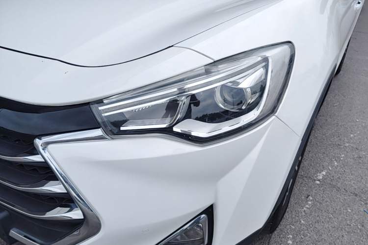 Used JAC Group Refine S7 2017 1.5T Automatic Luxury Model Left Front Headlight