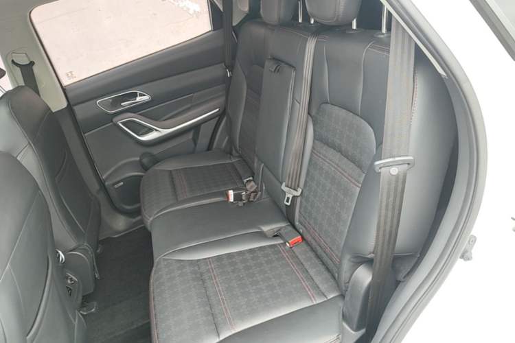 Used JAC Group Refine S7 2017 1.5T Automatic Luxury Model Left Rear Seat