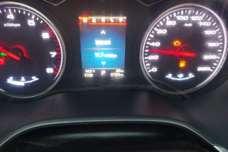 Used JAC Group Refine S7 2017 1.5T Automatic Comfort Model Odometer Close Up