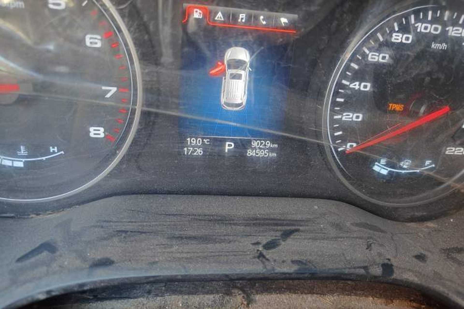 Used JAC Group Refine S7 2017 1.5T Automatic Comfort Model Odometer Close Up