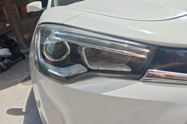 Used JAC Group Refine S7 2017 1.5T Manual Luxury Smart Model Right Front Headlight