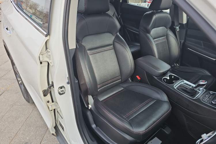 Used JAC Group Refine S7 2017 1.5T Automatic Luxury Model Right Front Seat
