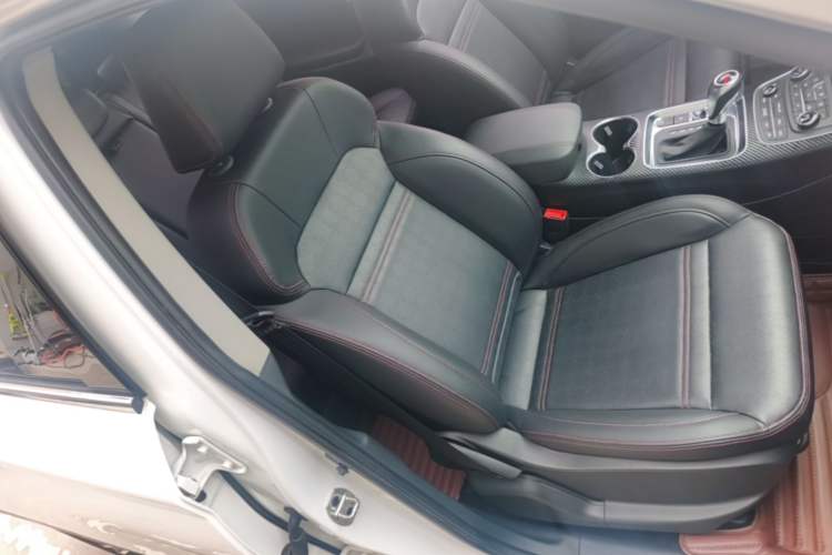 Used JAC Group Refine S7 2017 1.5T Automatic Comfort Model Right Front Seat