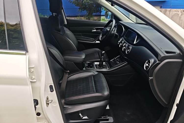 Used JAC Group Refine S7 2017 1.5T Manual Luxury Smart Model Right Front Seat