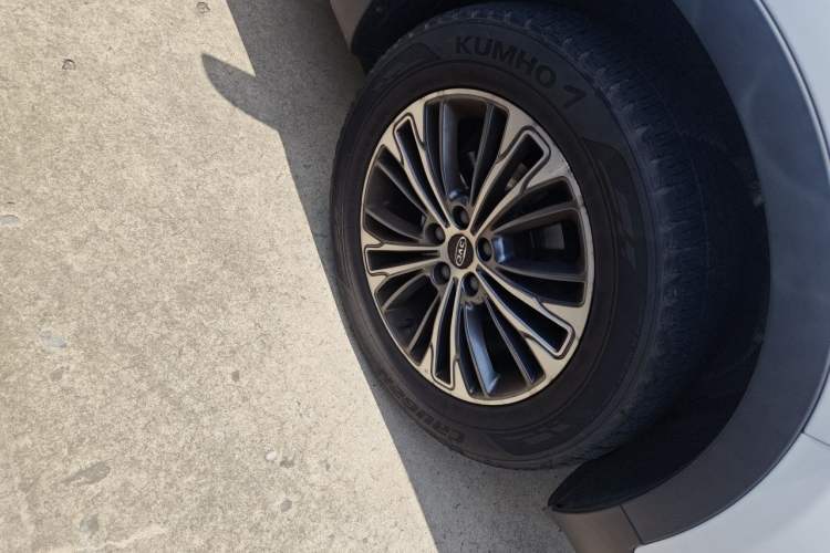 Used JAC Group Refine S7 2017 2.0T Automatic Flagship Edition Right Front Wheel Hub