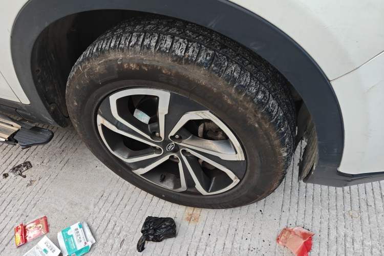 Used JAC Group Refine S7 2017 1.5T Automatic Luxury Model Right Front Wheel Hub