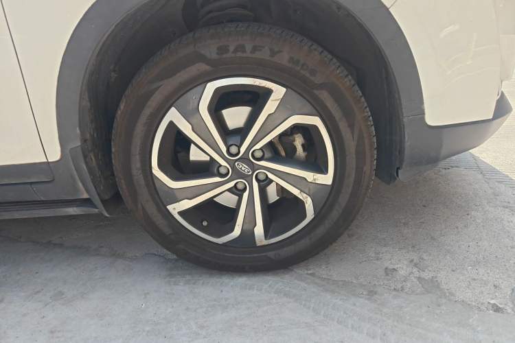 Used JAC Group Refine S7 2017 1.5T Manual Luxury Smart Model Right Front Wheel Hub