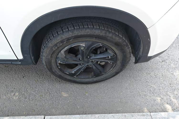 Used JAC Group Refine S7 2017 1.5T Automatic Luxury Model Right Front Wheel Hub