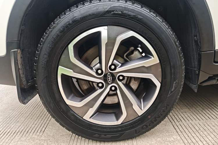 Used JAC Group Refine S7 2017 1.5T Manual Luxury Smart Model Right Rear Wheel Hub