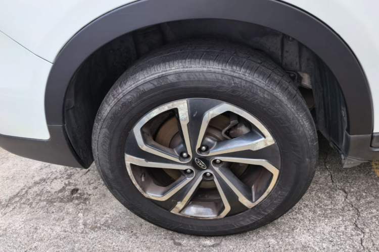 Used JAC Group Refine S7 2017 2.0T Automatic Luxury Model Right Rear Wheel Hub