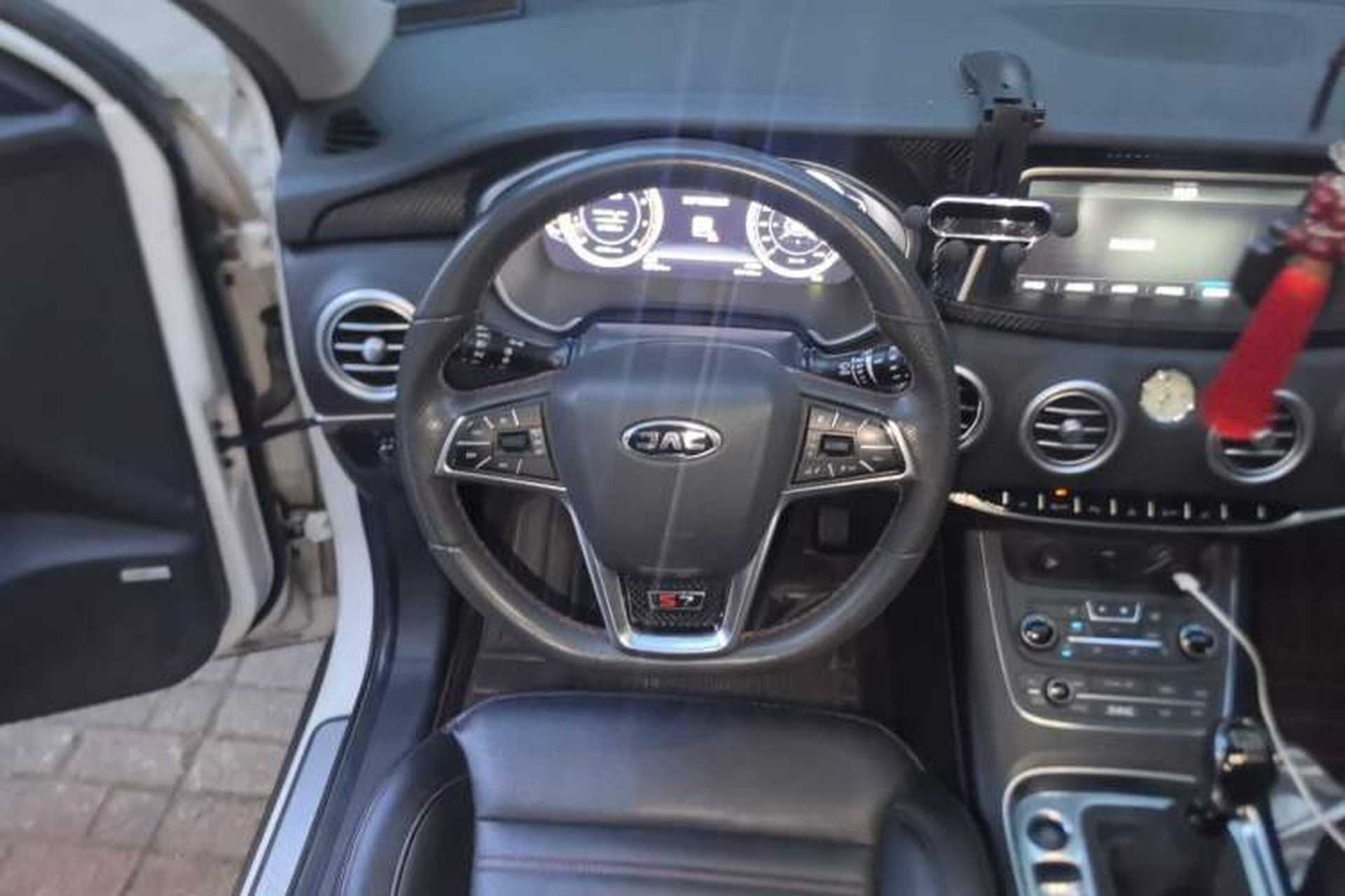 Used JAC Group Refine S7 2017 1.5T Manual Luxury Model Steering Wheel