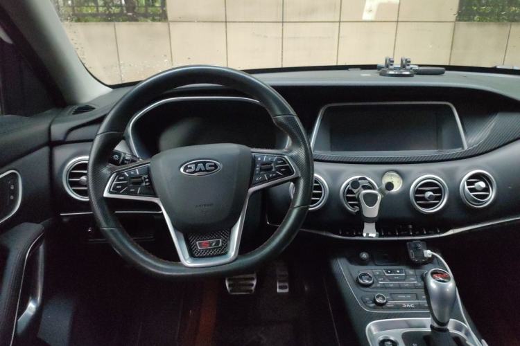 Used JAC Group Refine S7 2017 2.0T Automatic Luxury Model Steering Wheel