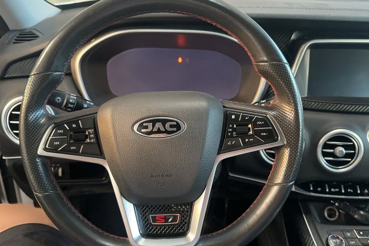 Used JAC Group Refine S7 2017 1.5T Automatic Luxury Model Steering Wheel