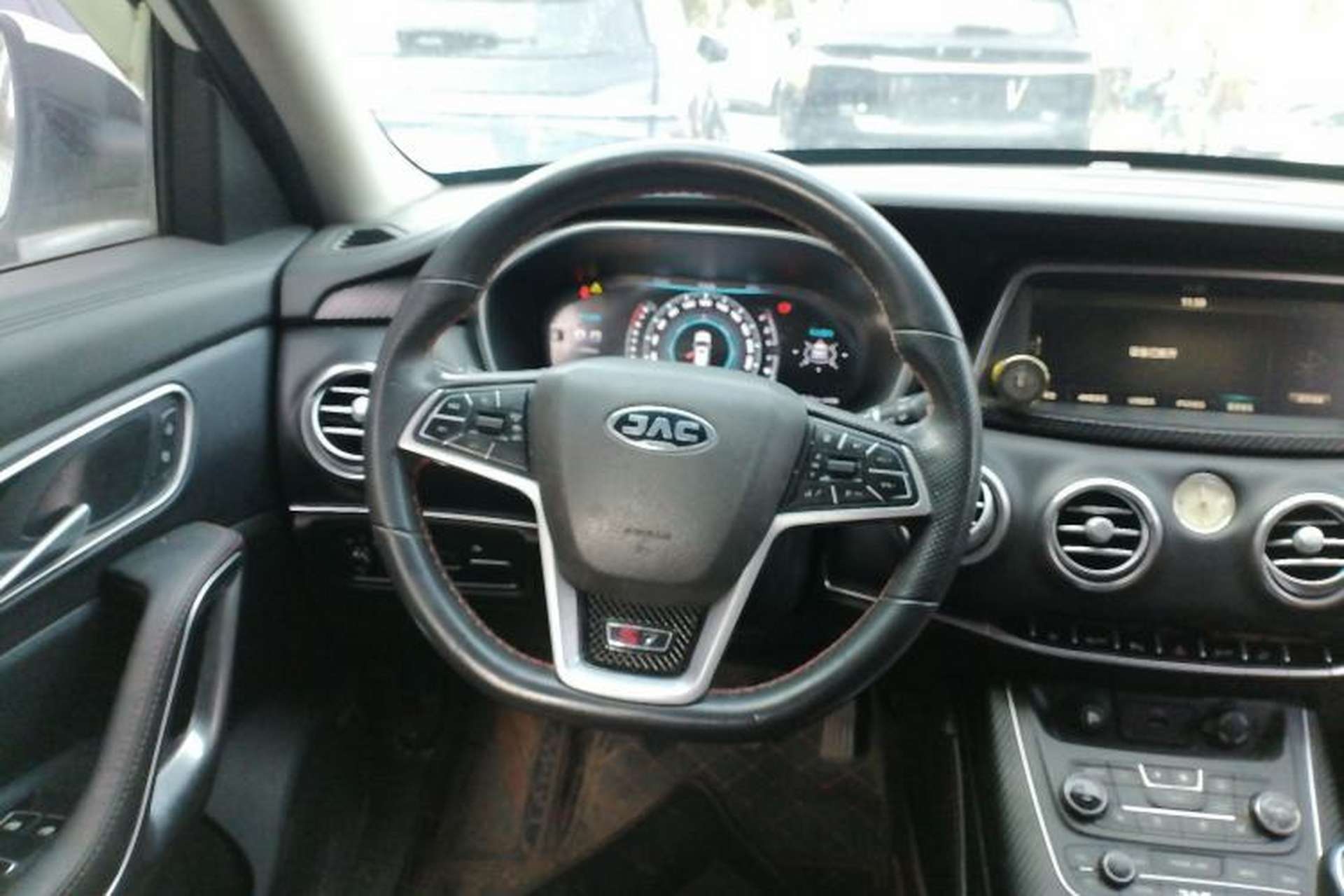 Used JAC Group Refine S7 2017 1.5T Manual Luxury Smart Model Steering Wheel