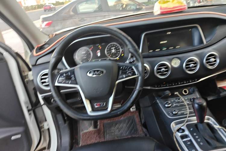 Used JAC Group Refine S7 2017 1.5T Automatic Luxury Model Steering Wheel