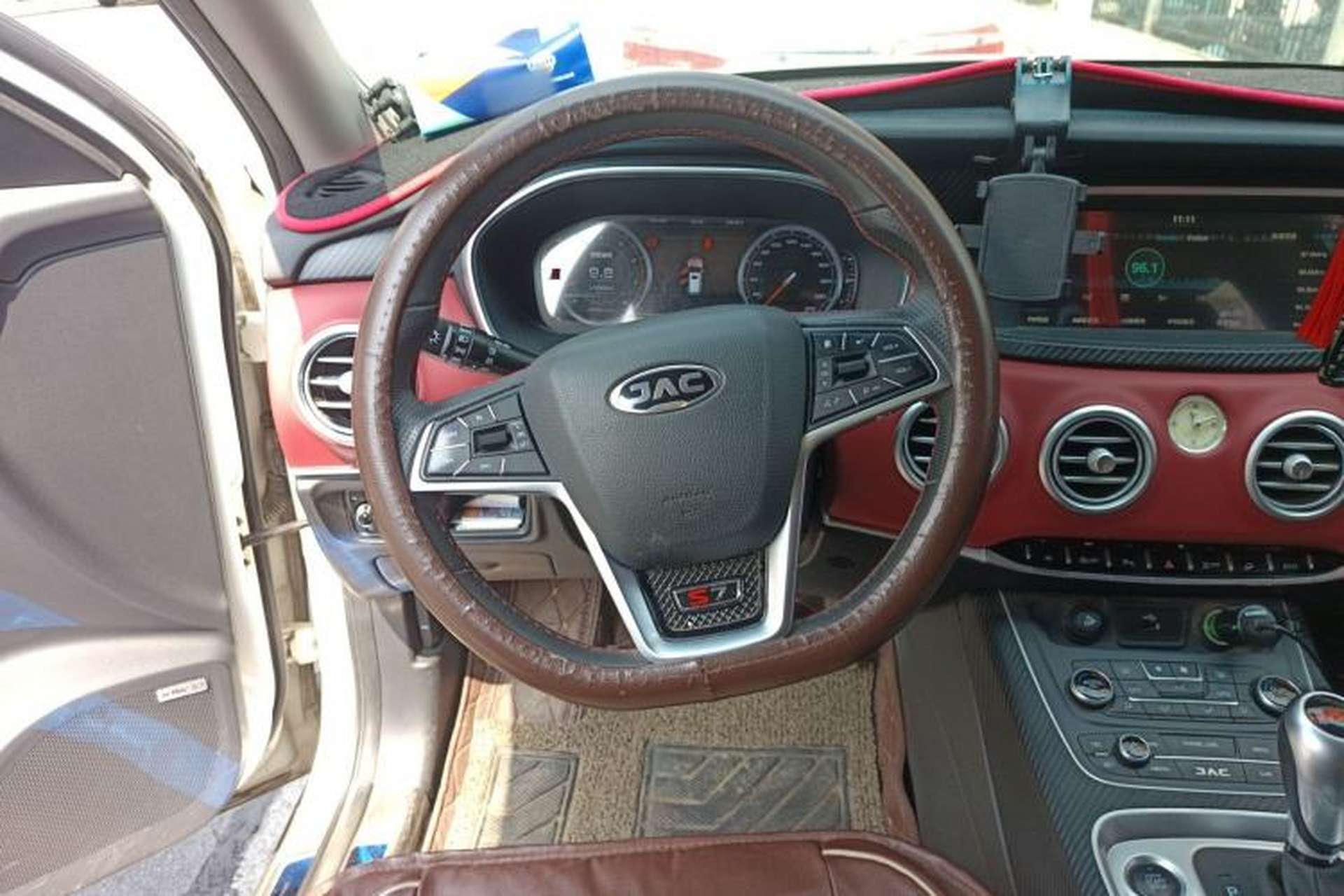 Used JAC Group Refine S7 2017 1.5T Automatic Luxury Model Steering Wheel