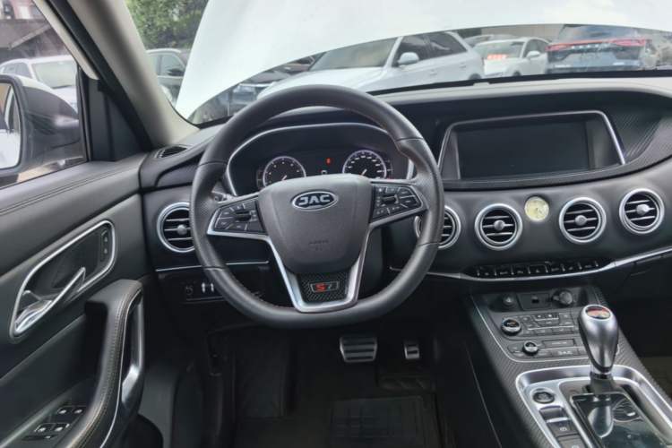 Used JAC Group Refine S7 2017 2.0T Automatic Luxury Model Steering Wheel