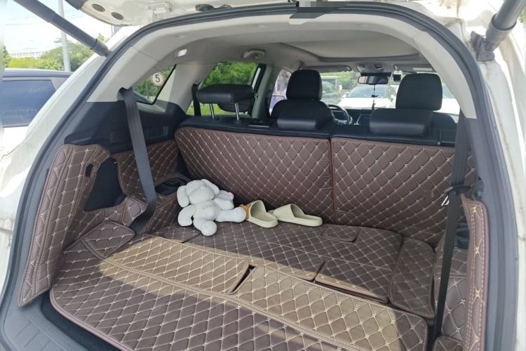 Used JAC Group Refine S7 2017 2.0T Automatic Flagship Edition Trunk