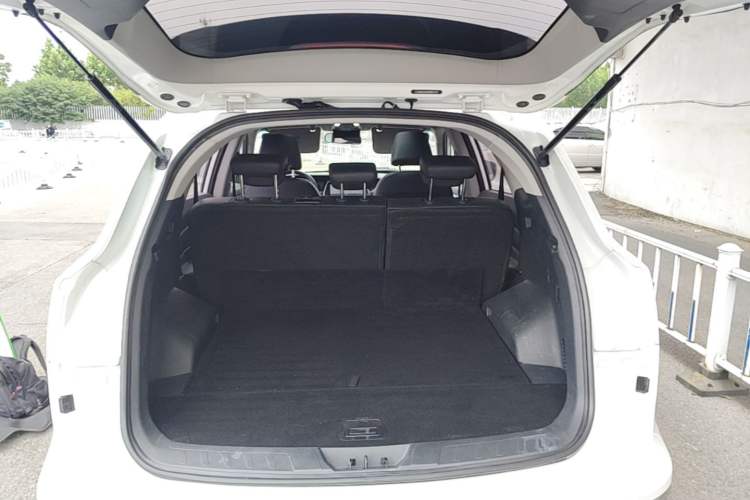 Used JAC Group Refine S7 2017 1.5T Automatic Luxury Model Trunk