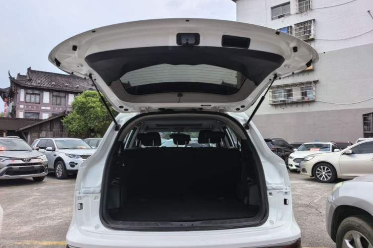 Used JAC Group Refine S7 2017 2.0T Automatic Luxury Model Trunk