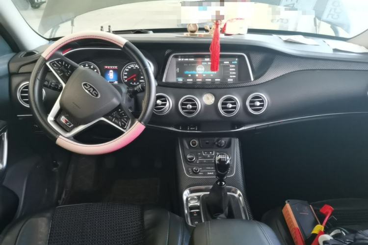 Used JAC Group Refine S7 2018 Sport Edition 1.5T Manual Urban Model 5 Seats Center Console